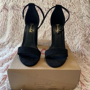 Bonnibel Black High Heels Size 5 1/2